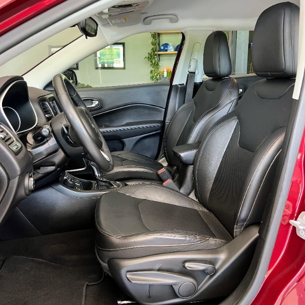 JEEP COMPASS 2.0 LONGITUDE 4X4 2018/2018 JOÃO CARROS MULTIMARCAS GUAPORÉ / Carros no Vale