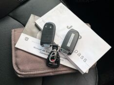 JEEP COMPASS 2.0 LONGITUDE 4X4 2018/2018 JOÃO CARROS MULTIMARCAS GUAPORÉ / Carros no Vale