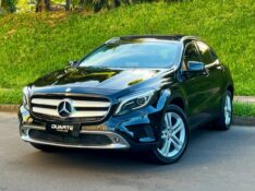 MERCEDES-BENZ GLA 200 ENDURO 1.6 CGI 16V TURBO FLEX 4P 2016/2017 DUARTE VEÍCULOS PORTO ALEGRE / Carros no Vale