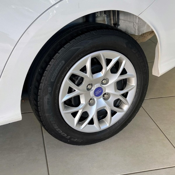 FORD KA+ SEDAN 1.0 SE/SE PLUS TIVCT FLEX 4P 2020/2020 JOÃO CARROS MULTIMARCAS GUAPORÉ / Carros no Vale