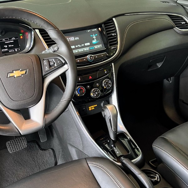 CHEVROLET TRACKER PREMIER II 1.4 2018/2018 JOÃO CARROS MULTIMARCAS GUAPORÉ / Carros no Vale