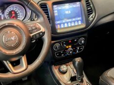 JEEP COMPASS 2.0 LONGITUDE 4X4 2018/2018 JOÃO CARROS MULTIMARCAS GUAPORÉ / Carros no Vale