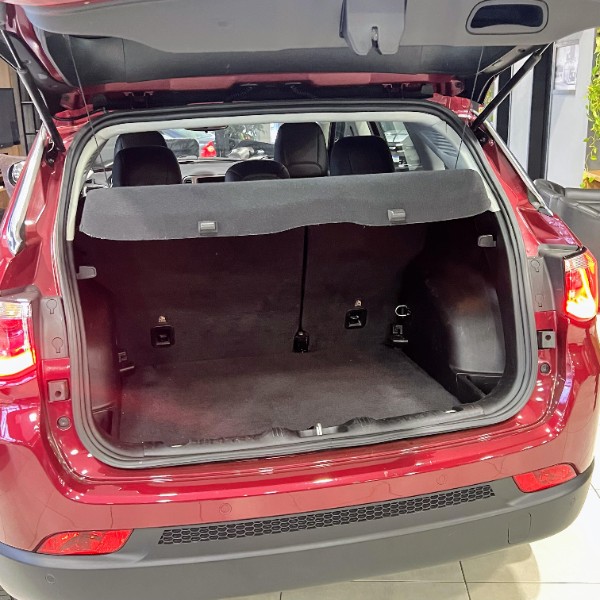 JEEP COMPASS 2.0 LONGITUDE 4X4 2018/2018 JOÃO CARROS MULTIMARCAS GUAPORÉ / Carros no Vale