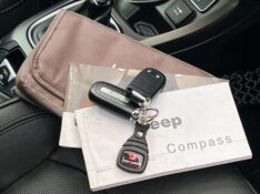 JEEP COMPASS 2.0 LONGITUDE 4X4 2018/2018 JOÃO CARROS MULTIMARCAS GUAPORÉ / Carros no Vale