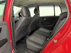 VOLKSWAGEN FOX 1.0 MI TRENDLINE 8V 2014/2015 FOCAR VEÍCULOS CAXIAS DO SUL / Carros no Vale