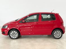 VOLKSWAGEN FOX 1.0 MI TRENDLINE 8V 2014/2015 FOCAR VEÍCULOS CAXIAS DO SUL / Carros no Vale