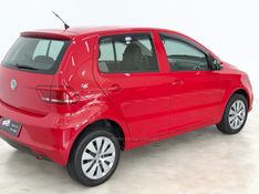 VOLKSWAGEN FOX 1.0 MI TRENDLINE 8V 2014/2015 FOCAR VEÍCULOS CAXIAS DO SUL / Carros no Vale