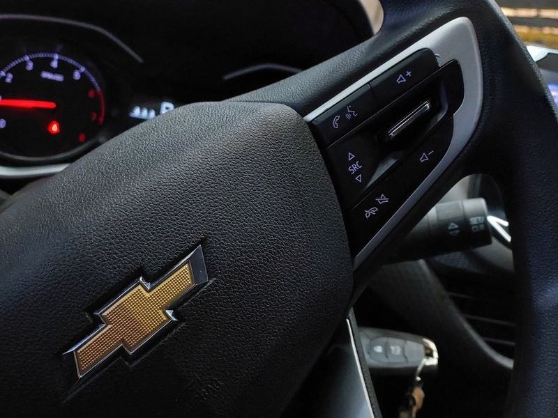 Chevrolet ONIX 1.0 TURBO FLEX PLUS LT AUTOMÁTICO 2022/2023 BETIOLO NOVOS E SEMINOVOS LAJEADO / Carros no Vale