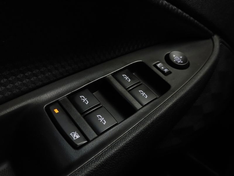 Chevrolet ONIX 1.0 TURBO FLEX PLUS LT AUTOMÁTICO 2022/2023 BETIOLO NOVOS E SEMINOVOS LAJEADO / Carros no Vale