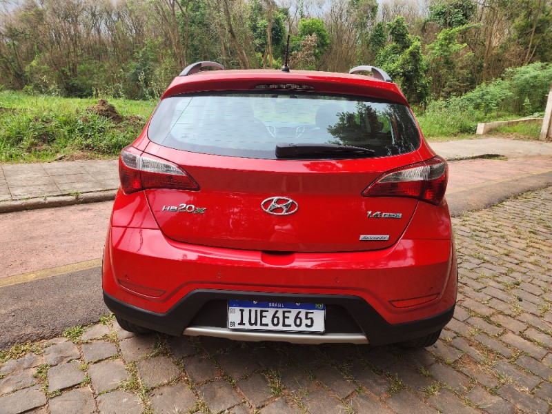 HYUNDAI HB20X 1.6 2013/2014 FERNANDO AUTOMÓVEIS | REVENDA DE CARROS ARROIO DO MEIO ARROIO DO MEIO / Carros no Vale