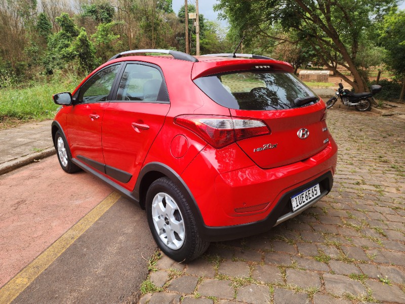 HYUNDAI HB20X 1.6 2013/2014 FERNANDO AUTOMÓVEIS | REVENDA DE CARROS ARROIO DO MEIO ARROIO DO MEIO / Carros no Vale