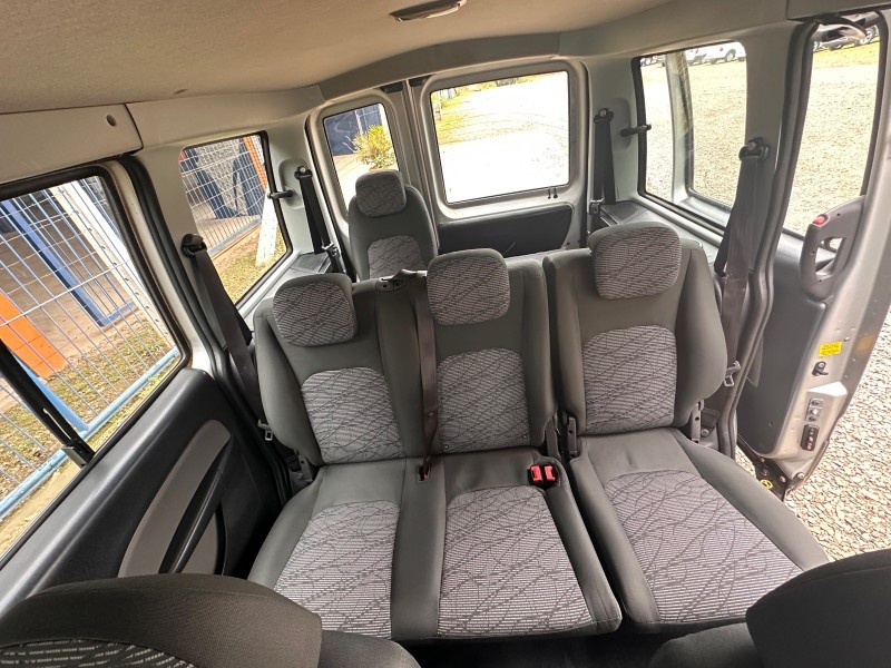 FIAT DOBLO 1.8 ELX 8V 7 LUGARES 2021/2021 MENEGHINI VEÍCULOS ARROIO DO MEIO / Carros no Vale