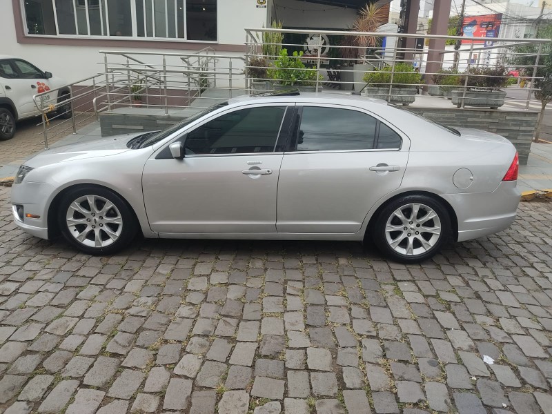 FORD FUSION AWD 2011/2011 ALTERNATIVA VEÍCULOS LAJEADO / Carros no Vale