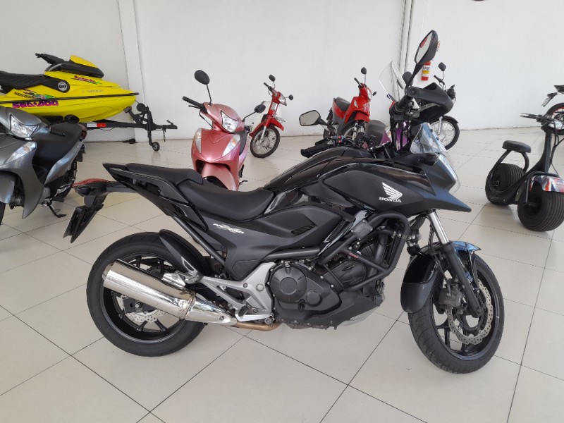 HONDA MOTOS NC 750 X /2015 JASER MOTOS LAJEADO / Carros no Vale