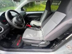 VOLKSWAGEN UP! 1.0 TAKE 12V 2017/2017 ELY AUTOMÓVEIS LAJEADO / Carros no Vale