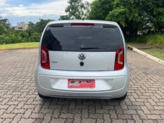 VOLKSWAGEN UP! 1.0 TAKE 12V 2017/2017 ELY AUTOMÓVEIS LAJEADO / Carros no Vale