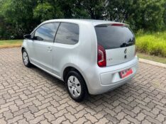 VOLKSWAGEN UP! 1.0 TAKE 12V 2017/2017 ELY AUTOMÓVEIS LAJEADO / Carros no Vale