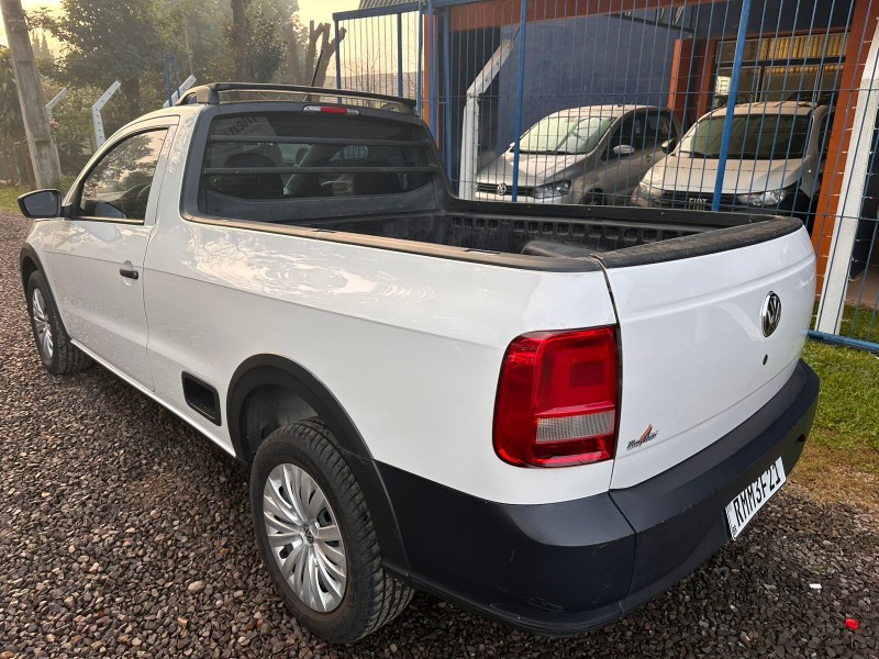 VOLKSWAGEN SAVEIRO 1.6 2022/2022 MENEGHINI VEÍCULOS ARROIO DO MEIO / Carros no Vale