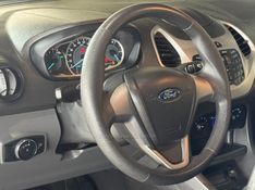 FORD KA 1.0 SE PLUS 12V 2018/2018 GRIFFCAR MULTIMARCAS DOIS IRMÃOS / Carros no Vale