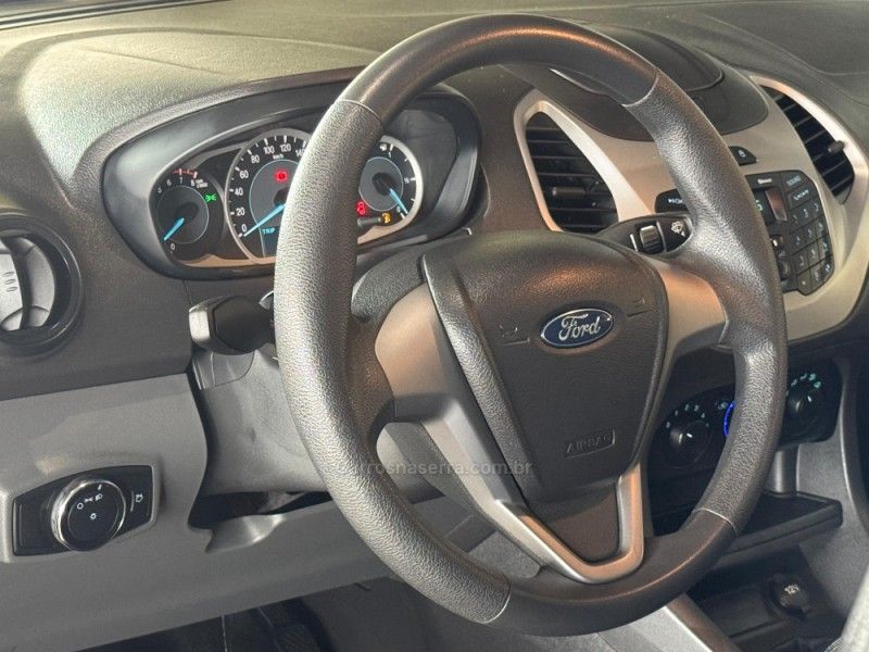 FORD KA 1.0 SE PLUS 12V 2018/2018 GRIFFCAR MULTIMARCAS DOIS IRMÃOS / Carros no Vale
