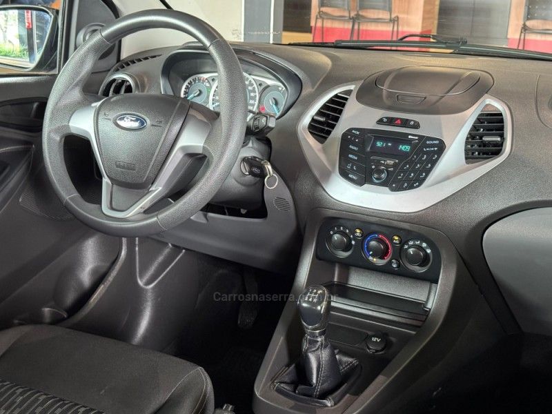 FORD KA 1.0 SE PLUS 12V 2018/2018 GRIFFCAR MULTIMARCAS DOIS IRMÃOS / Carros no Vale