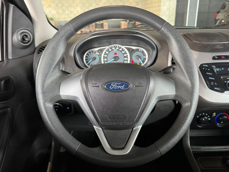 FORD KA 1.0 SE PLUS 12V 2018/2018 GRIFFCAR MULTIMARCAS DOIS IRMÃOS / Carros no Vale