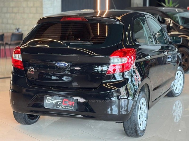 FORD KA 1.0 SE PLUS 12V 2018/2018 GRIFFCAR MULTIMARCAS DOIS IRMÃOS / Carros no Vale