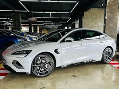 BYD SEAL 82,5 KW ELÉTRICO AWD 2024/2025 CASTELLAN E TOMAZONI MOTORS CAXIAS DO SUL / Carros no Vale