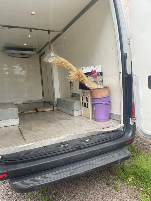 Mercedes-Benz SPRINTER 2.2 CDI DIESEL FURGÃO 516 TA EXTRA LONGO MANUAL 2020/2020 CAMINHÕES & CAMIONETAS PASSO FUNDO / Carros no Vale