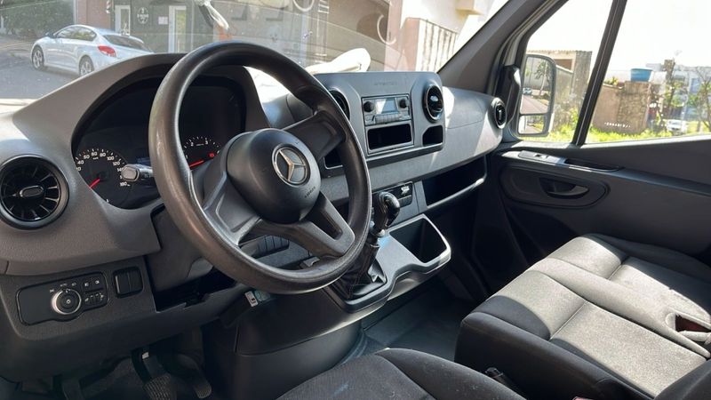 Mercedes-Benz SPRINTER 2.2 CDI DIESEL FURGÃO 516 TA EXTRA LONGO MANUAL 2020/2020 CAMINHÕES & CAMIONETAS PASSO FUNDO / Carros no Vale