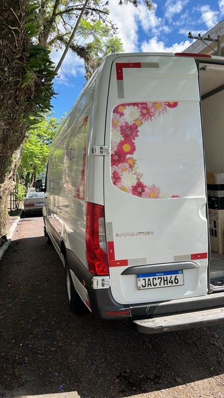 Mercedes-Benz SPRINTER 2.2 CDI DIESEL FURGÃO 516 TA EXTRA LONGO MANUAL 2020/2020 CAMINHÕES & CAMIONETAS PASSO FUNDO / Carros no Vale