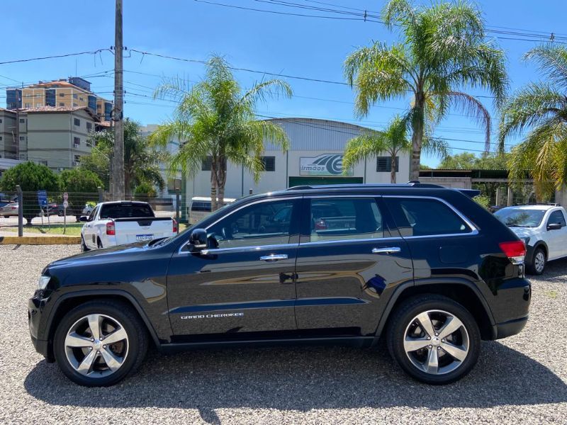 Jeep GRAND CHEROKEE LIMITED 3.6 2014 NEUMANN VEÍCULOS ARROIO DO MEIO / Carros no Vale