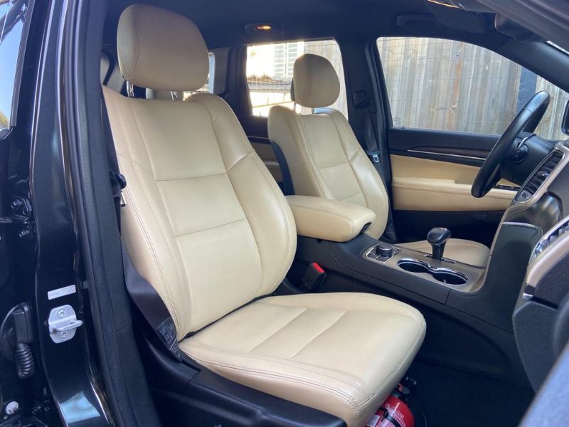 Jeep GRAND CHEROKEE LIMITED 3.6 2014 NEUMANN VEÍCULOS ARROIO DO MEIO / Carros no Vale