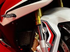 BMW MOTOS S 1000 RR /2014 EXCLUSIVO VEÍCULOS SANTA CRUZ DO SUL / Carros no Vale