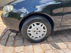 FIAT SIENA 1.0 CELEBRATION 8V 2008/2008 ELY AUTOMÓVEIS LAJEADO / Carros no Vale