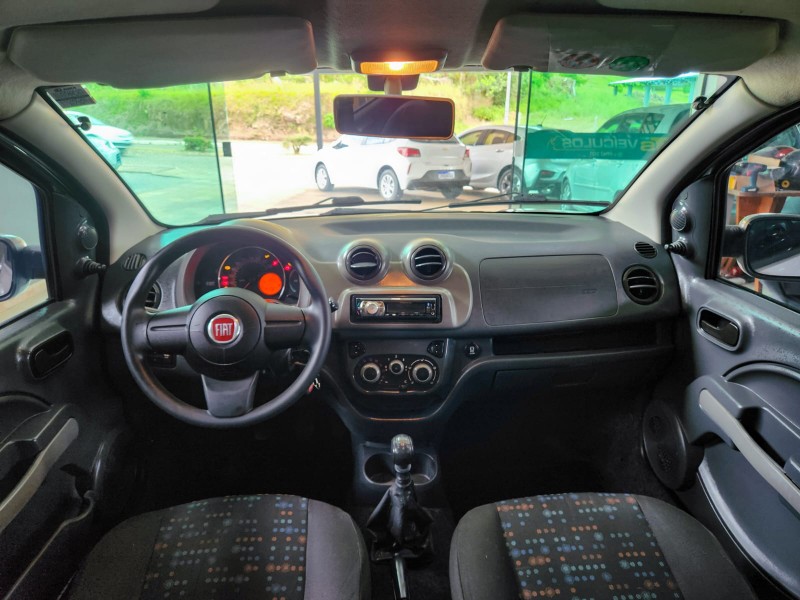 FIAT UNO VIVACE 1.0 2013 2013/2013 TS VEÍCULOS ANTA GORDA / Carros no Vale