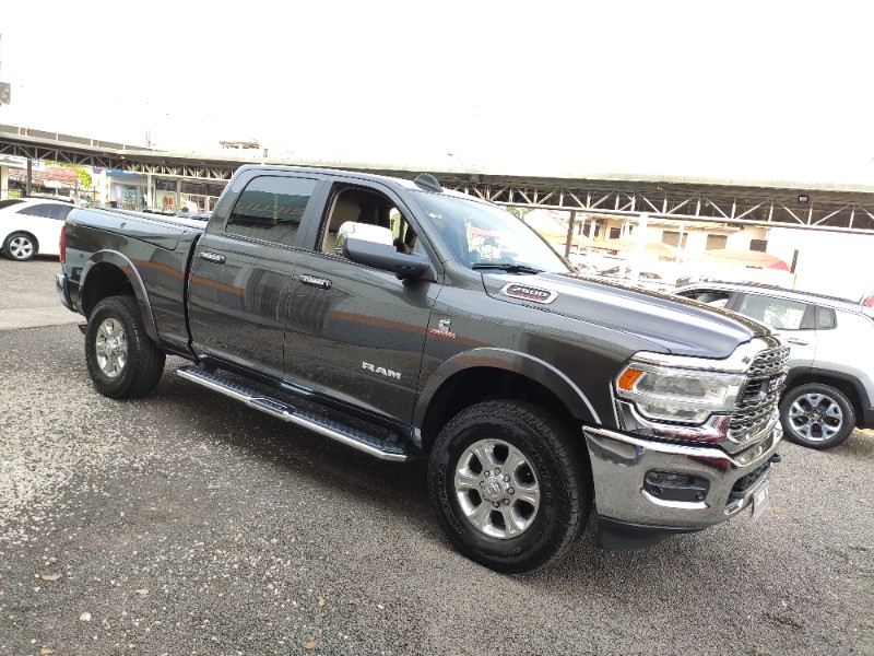 DODGE RAM 6.7 2500 LARAMIE 4X4 CD I6 TURBO DIESEL 4P AUTOMÁTICO 2019/2019 ROSAUTO VEÍCULOS VENÂNCIO AIRES / Carros no Vale