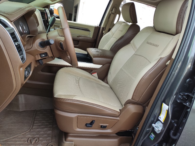 DODGE RAM 6.7 2500 LARAMIE 4X4 CD I6 TURBO DIESEL 4P AUTOMÁTICO 2019/2019 ROSAUTO VEÍCULOS VENÂNCIO AIRES / Carros no Vale