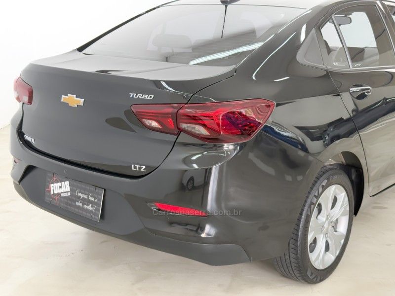 CHEVROLET ONIX 1.0LTZ PLUS 12V TURBO 2023/2023 FOCAR VEÍCULOS CAXIAS DO SUL / Carros no Vale