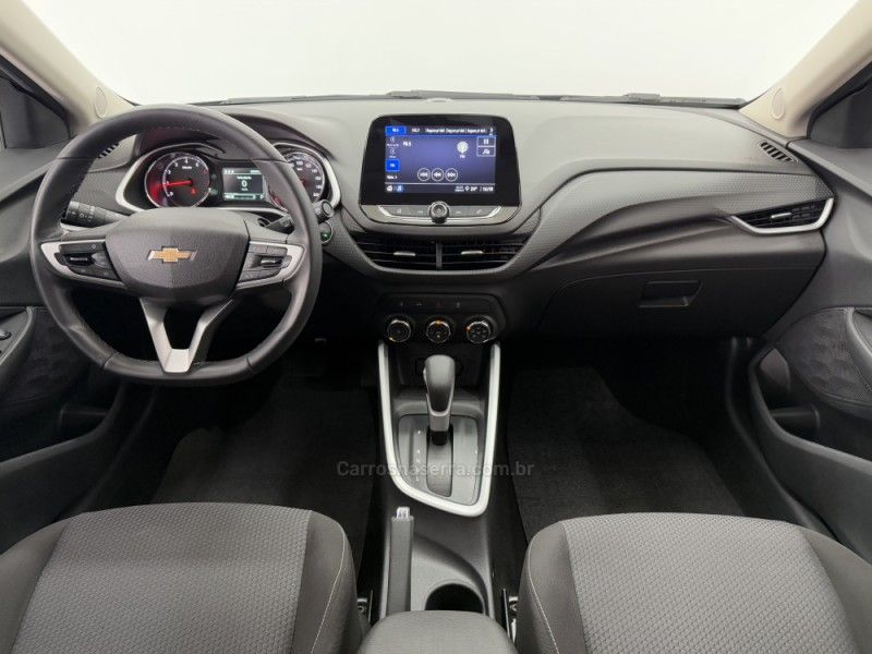 CHEVROLET ONIX 1.0LTZ PLUS 12V TURBO 2023/2023 FOCAR VEÍCULOS CAXIAS DO SUL / Carros no Vale