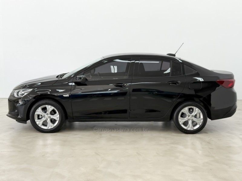 CHEVROLET ONIX 1.0LTZ PLUS 12V TURBO 2023/2023 FOCAR VEÍCULOS CAXIAS DO SUL / Carros no Vale