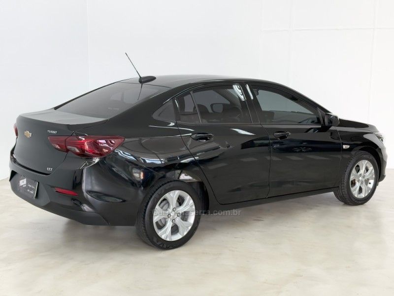 CHEVROLET ONIX 1.0LTZ PLUS 12V TURBO 2023/2023 FOCAR VEÍCULOS CAXIAS DO SUL / Carros no Vale