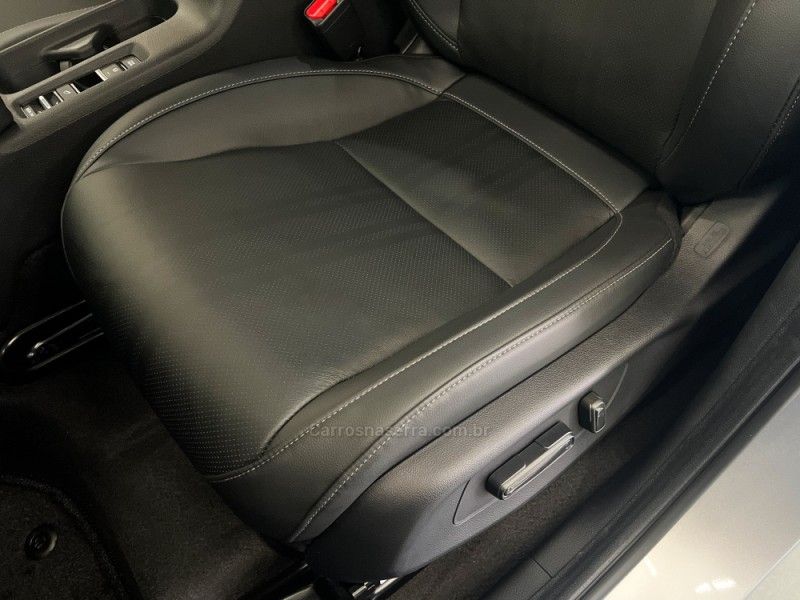 HONDA HR-V 1.5 16V TOURING TURBO 2024/2025 ÓTIMA CAR FLORES DA CUNHA / Carros no Vale