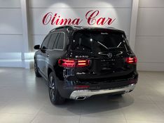 MERCEDES-BENZ GLB 220 2.0 PROGRESSIVE 16V TURBO HIBRIDO 2024/2025 ÓTIMA CAR FLORES DA CUNHA / Carros no Vale