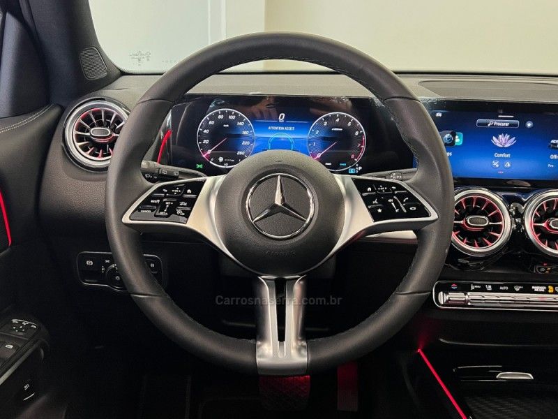 MERCEDES-BENZ GLB 220 2.0 PROGRESSIVE 16V TURBO HIBRIDO 2024/2025 ÓTIMA CAR FLORES DA CUNHA / Carros no Vale