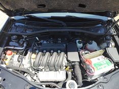 RENAULT DUSTER 1.6 DYNAMIQUE 4X2 16V 2014/2014 AWD MULTIMARCAS LAJEADO / Carros no Vale