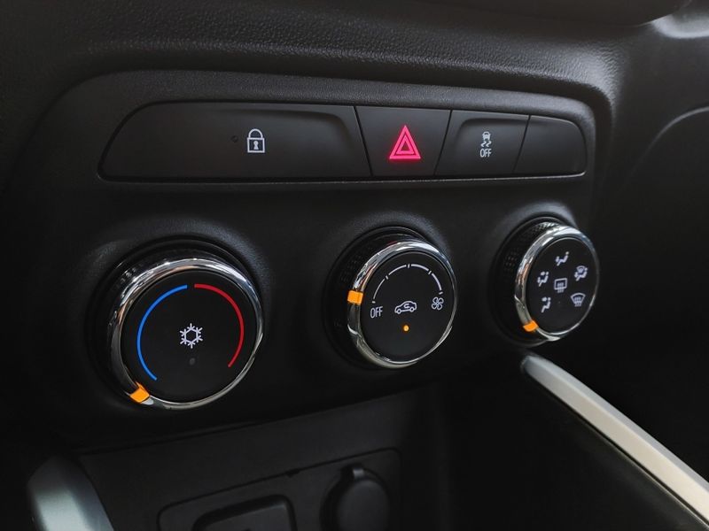 Chevrolet ONIX 1.0 TURBO FLEX LT AUTOMÁTICO 2022/2022 BETIOLO NOVOS E SEMINOVOS LAJEADO / Carros no Vale