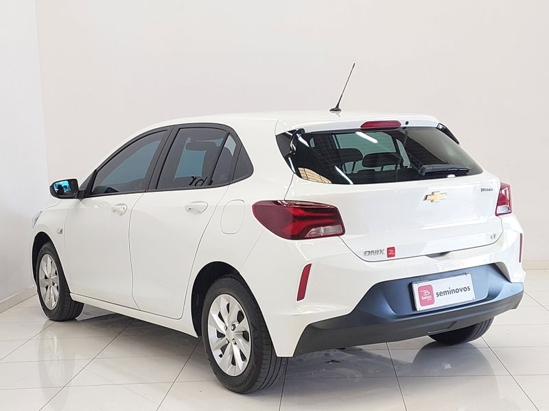 Chevrolet ONIX 1.0 TURBO FLEX LT AUTOMÁTICO 2022/2022 BETIOLO NOVOS E SEMINOVOS LAJEADO / Carros no Vale