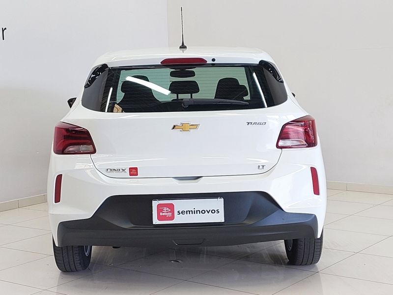 Chevrolet ONIX 1.0 TURBO FLEX LT AUTOMÁTICO 2022/2022 BETIOLO NOVOS E SEMINOVOS LAJEADO / Carros no Vale