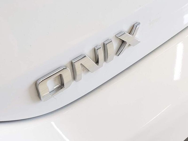 Chevrolet ONIX 1.0 TURBO FLEX LT MANUAL 2022/2023 BETIOLO NOVOS E SEMINOVOS LAJEADO / Carros no Vale